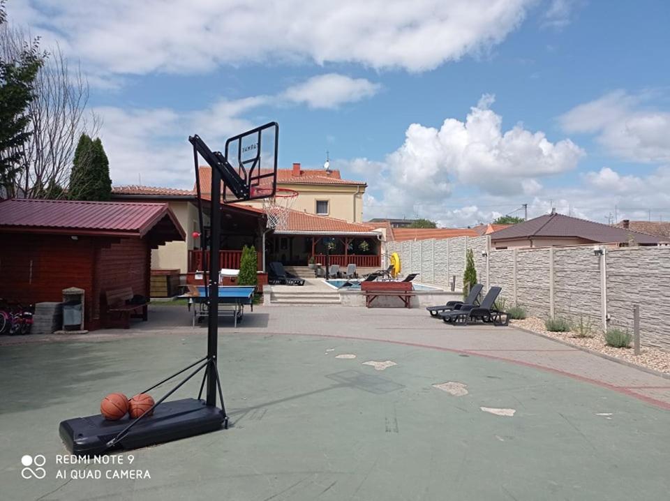 Penzion Zajecak Zaječí エクステリア 写真