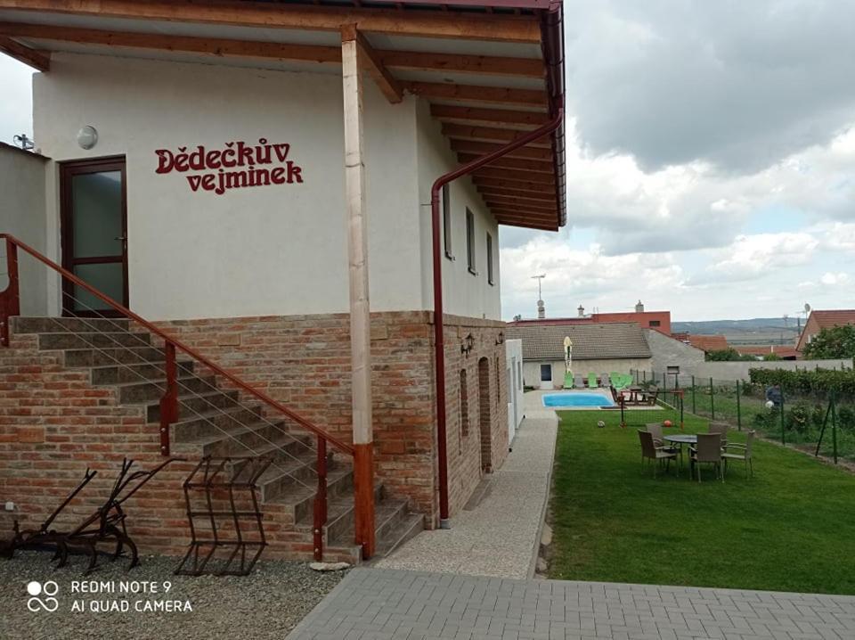 Penzion Zajecak Zaječí エクステリア 写真